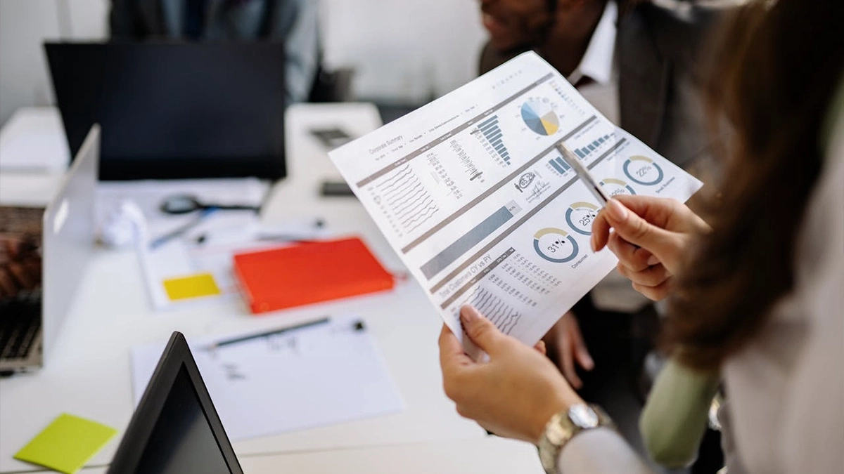 Digital marketing analytics and performance report